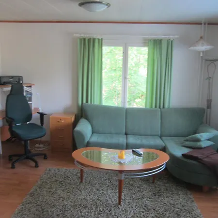 Apartment Puutarhahuoneisto Casinonsaari