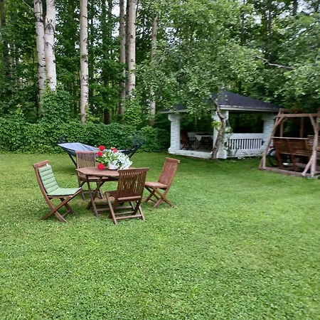 Apartment Puutarhahuoneisto Casinonsaari